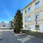 Ledaal Place 1 By