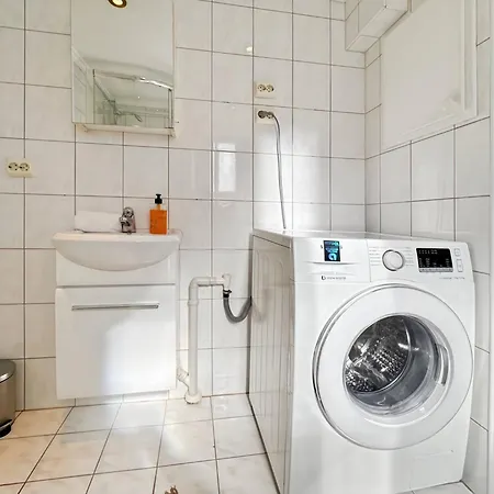 Ledaal Place 1 By Holiday home Stavanger