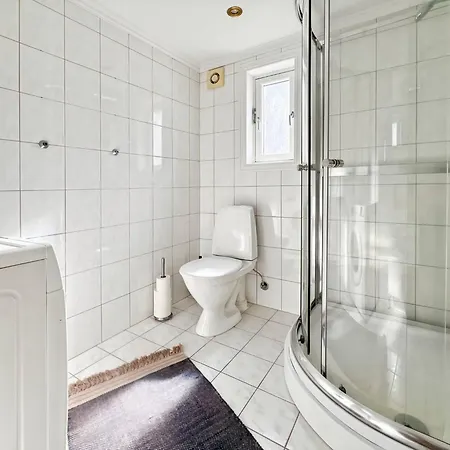 Ledaal Place 1 By Holiday home Stavanger